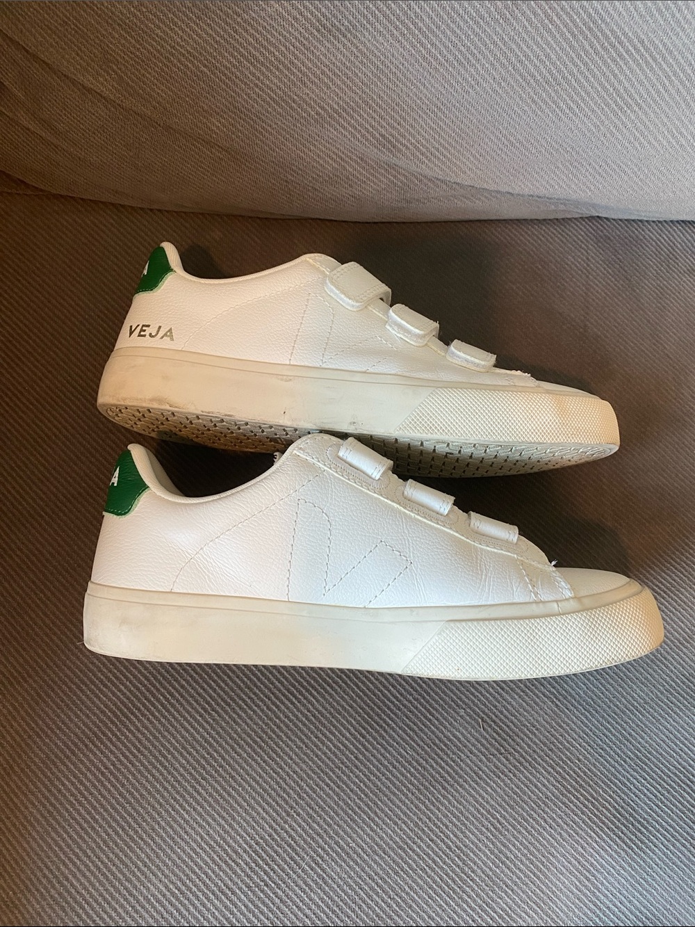 Veja Velcro Sneakers - Picture 4 of 6